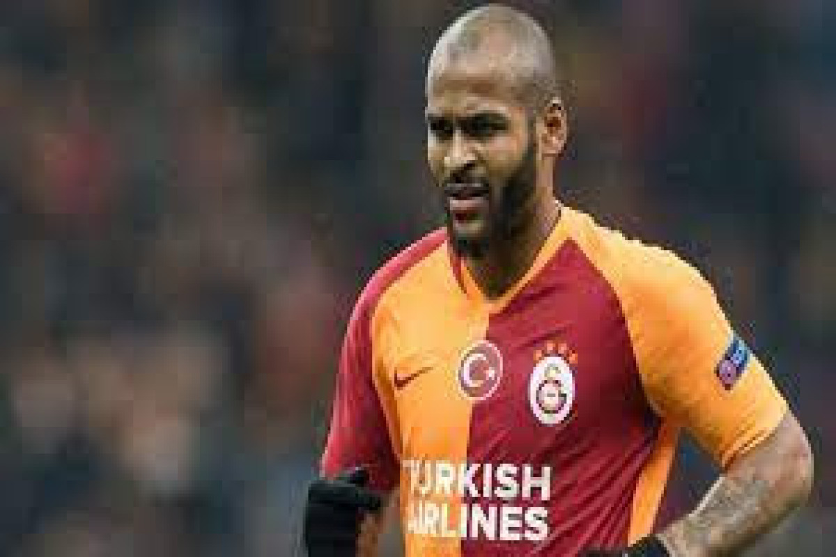 “Qalatasaray”a 15 milyonluq təklif 