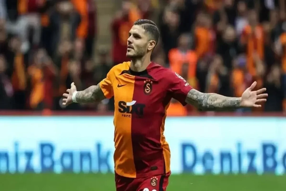 “Qalatasaray” PSJ ilə danışığa başlayır 