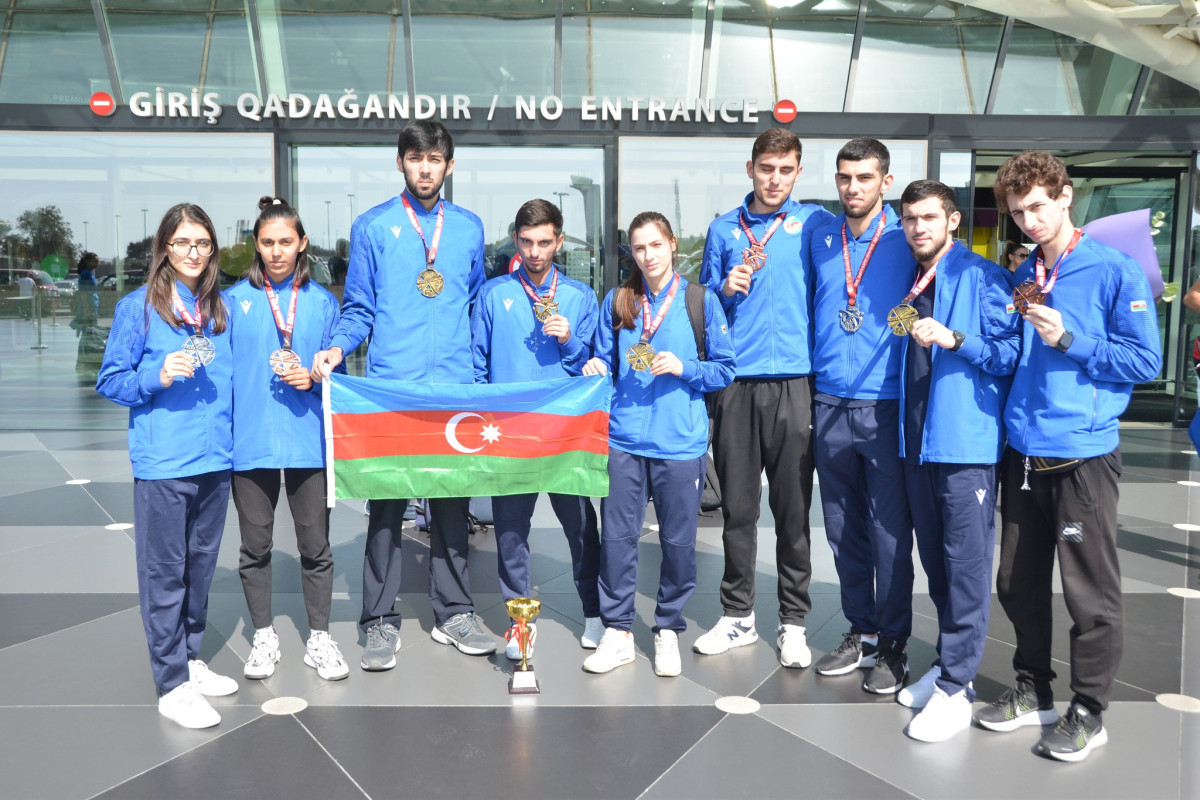 Tiranada uğur qazanan taekvondoçularımız Bakıya qayıtdı - FOTOLENT 