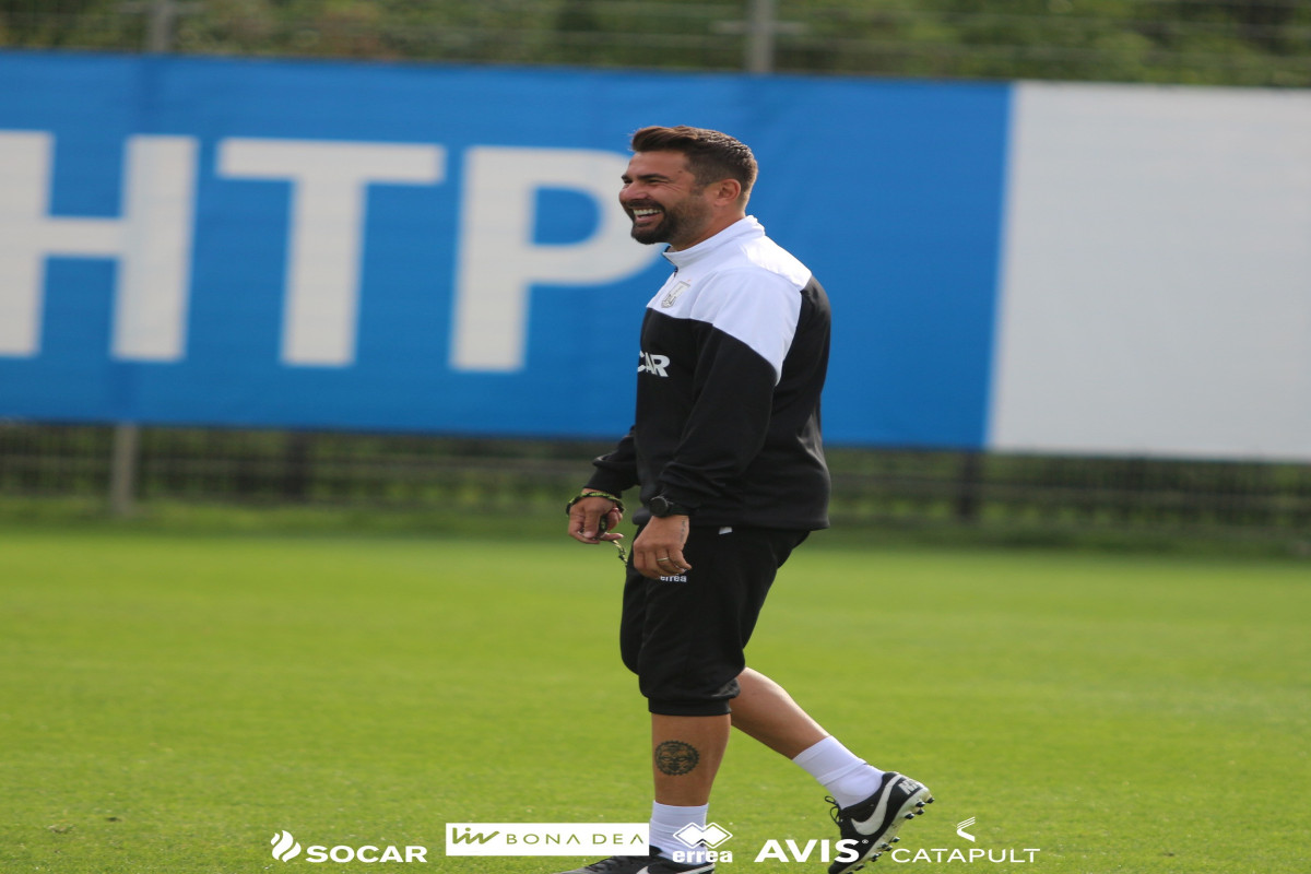 Adrian Mutu "Neftçi" ilə ilk məşqdə - FOTOSESSİYA 