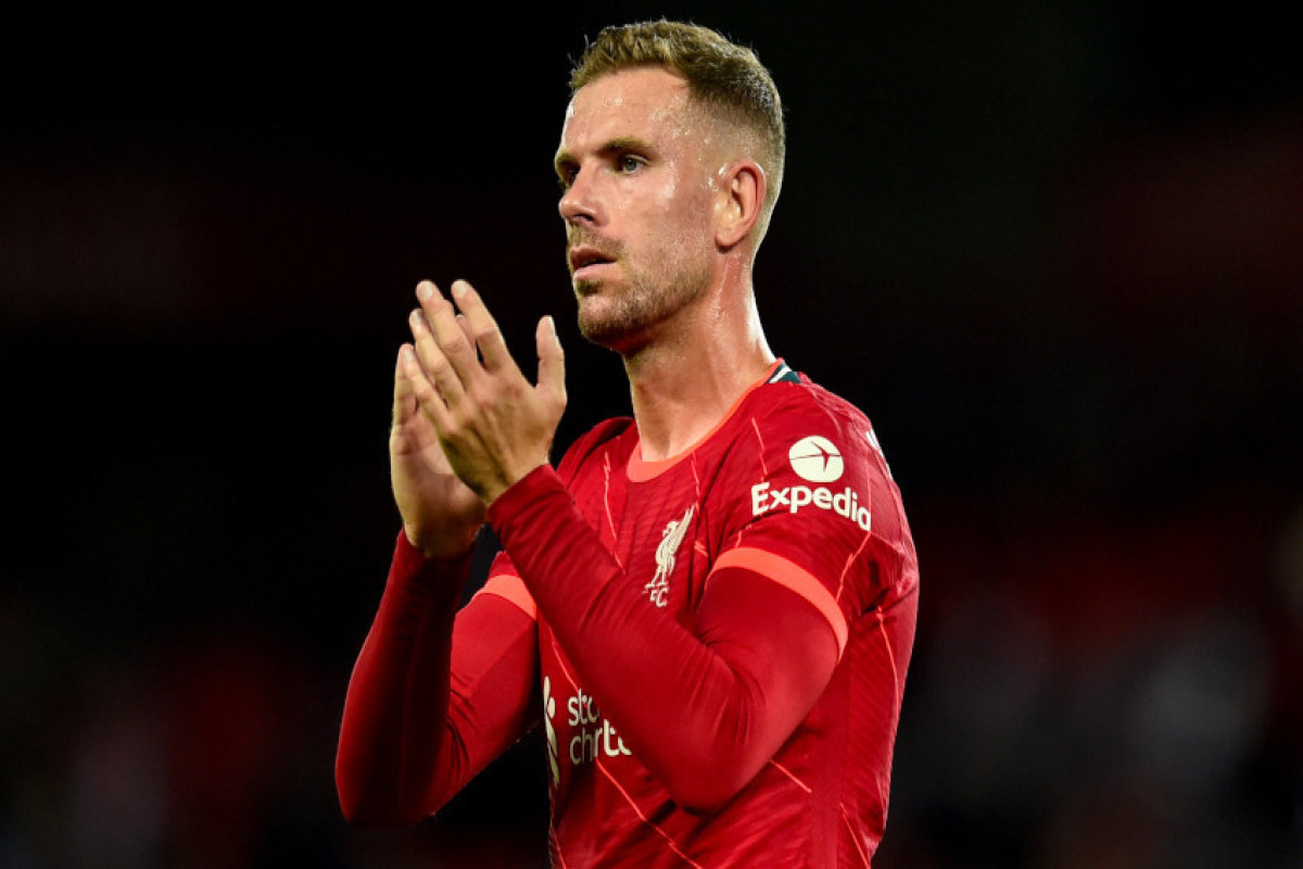 Henderson “Əl-İttifaq”a keçdi 