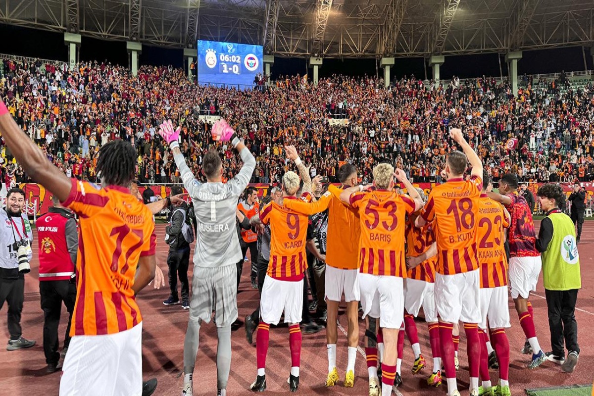 "Qalatasaray" çempionluq münasibəti ilə forma satışa çıxardı - FOTO