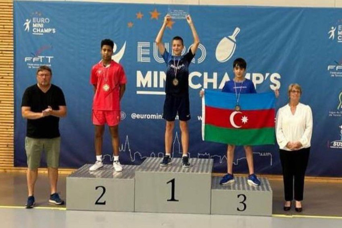 Stolüstü tennisçimiz Fransada bürünc medal qazanıb