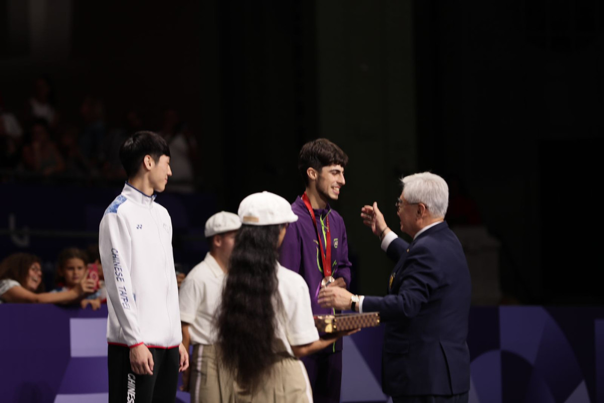 Paris-2024: Bürünc medal qazanan paralimpiyaçımız mükafatlandırılıb - FOTO 