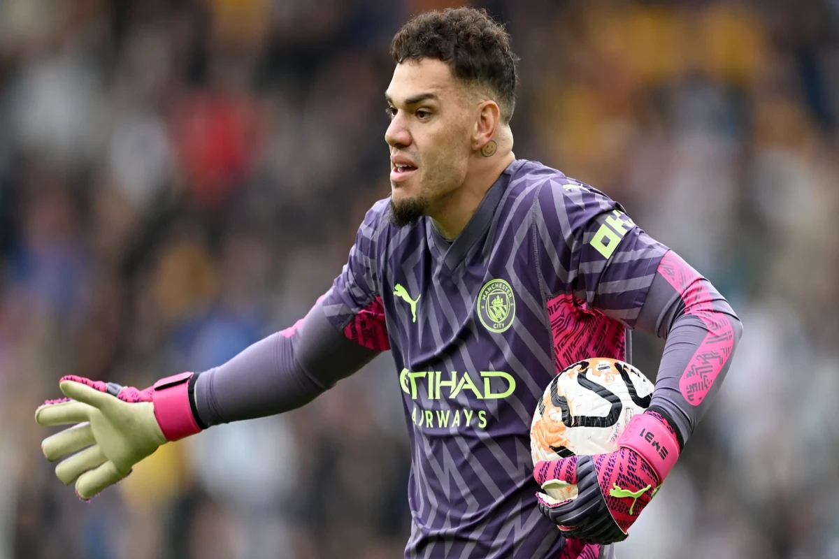 Ederson "Mançester Siti"nin tarixinə düşdü 