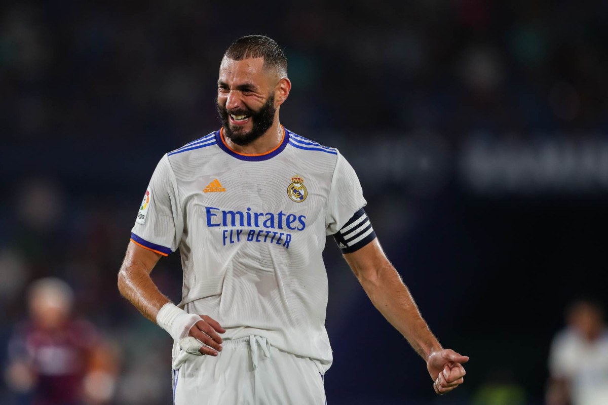 Kərim Benzema "Əl İttihad"a döndü 