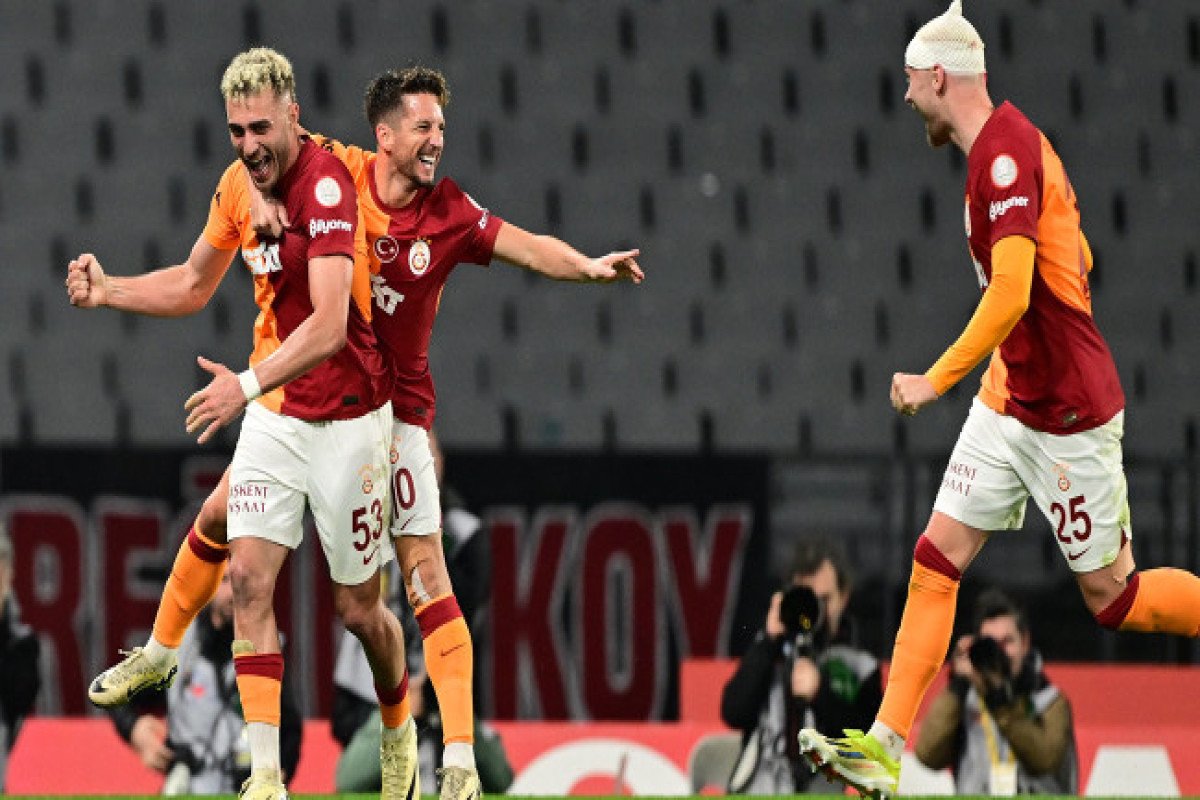 "Qalatasaray" çempionluğun bir addımlığında