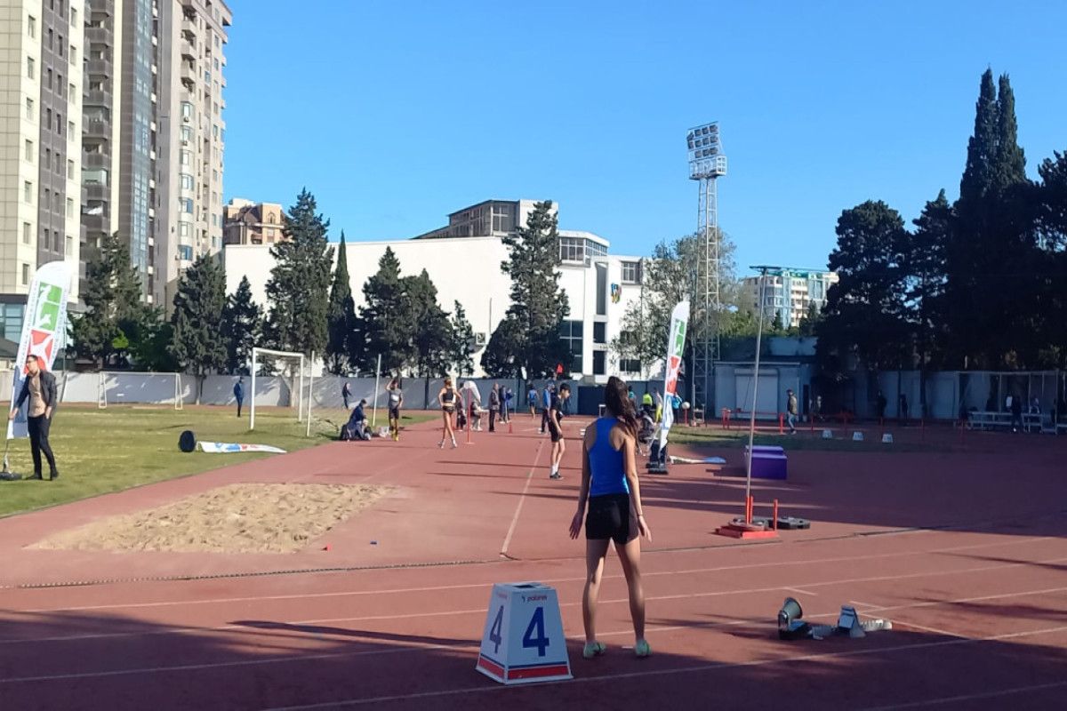 Bakıda atletika üzrə lisenziya xarakterli ölkə çempionatı start götürüb