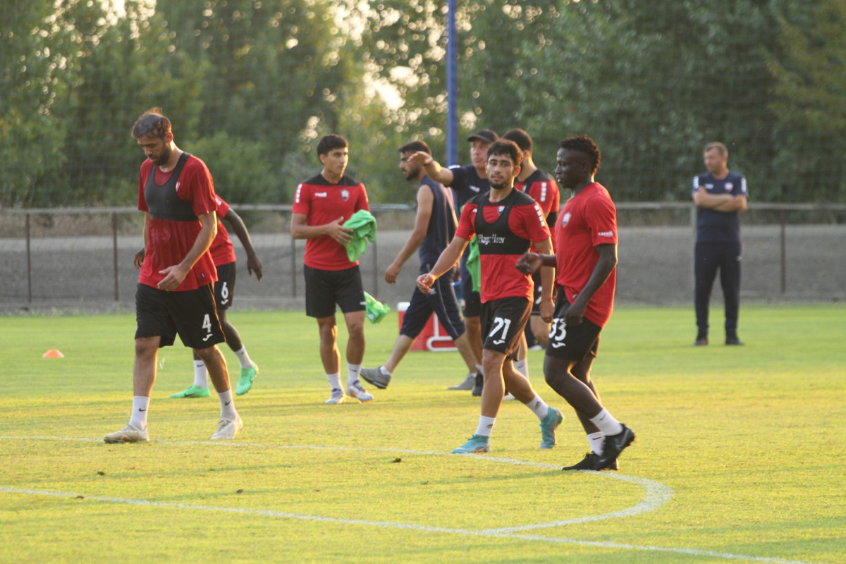 “Qəbələ” rəqibini meydana çıxmağa peşman etdi - 20:0! 