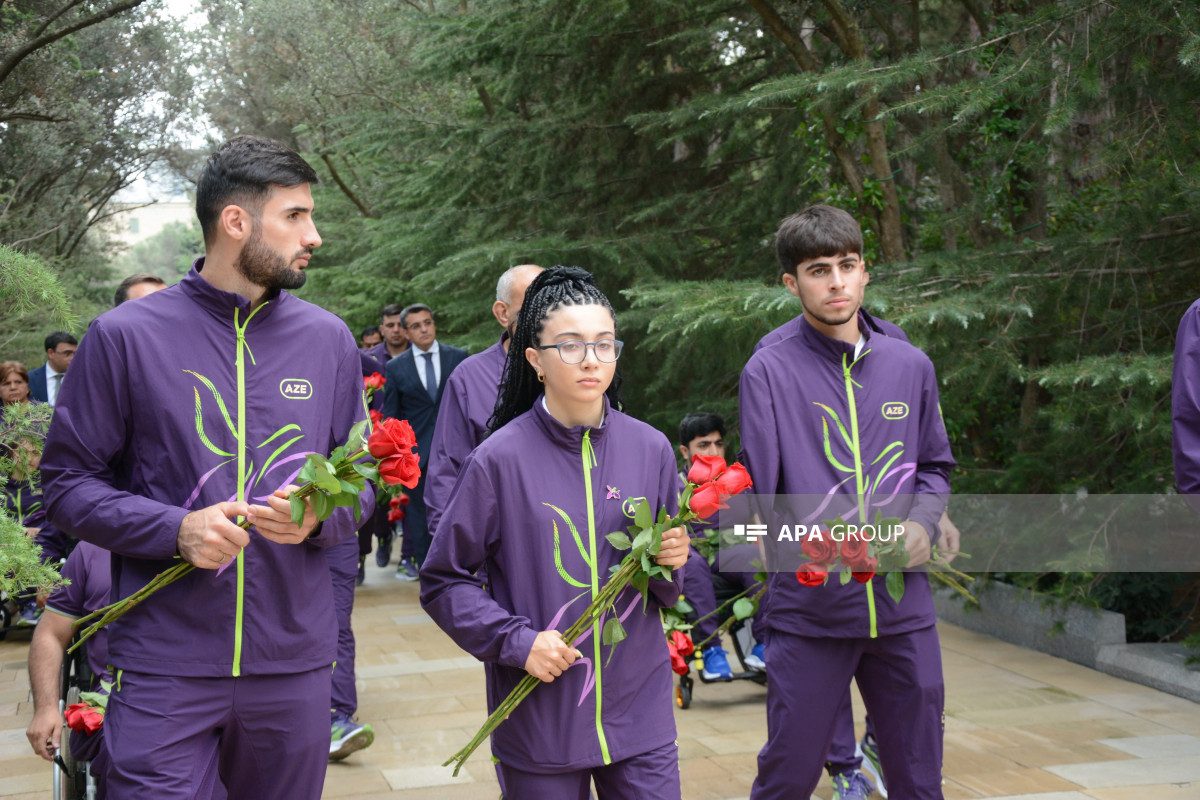 Azərbaycan paralimpiyaçıları Fəxri xiyabanı və Şəhidlər xiyabanını ziyarət ediblər